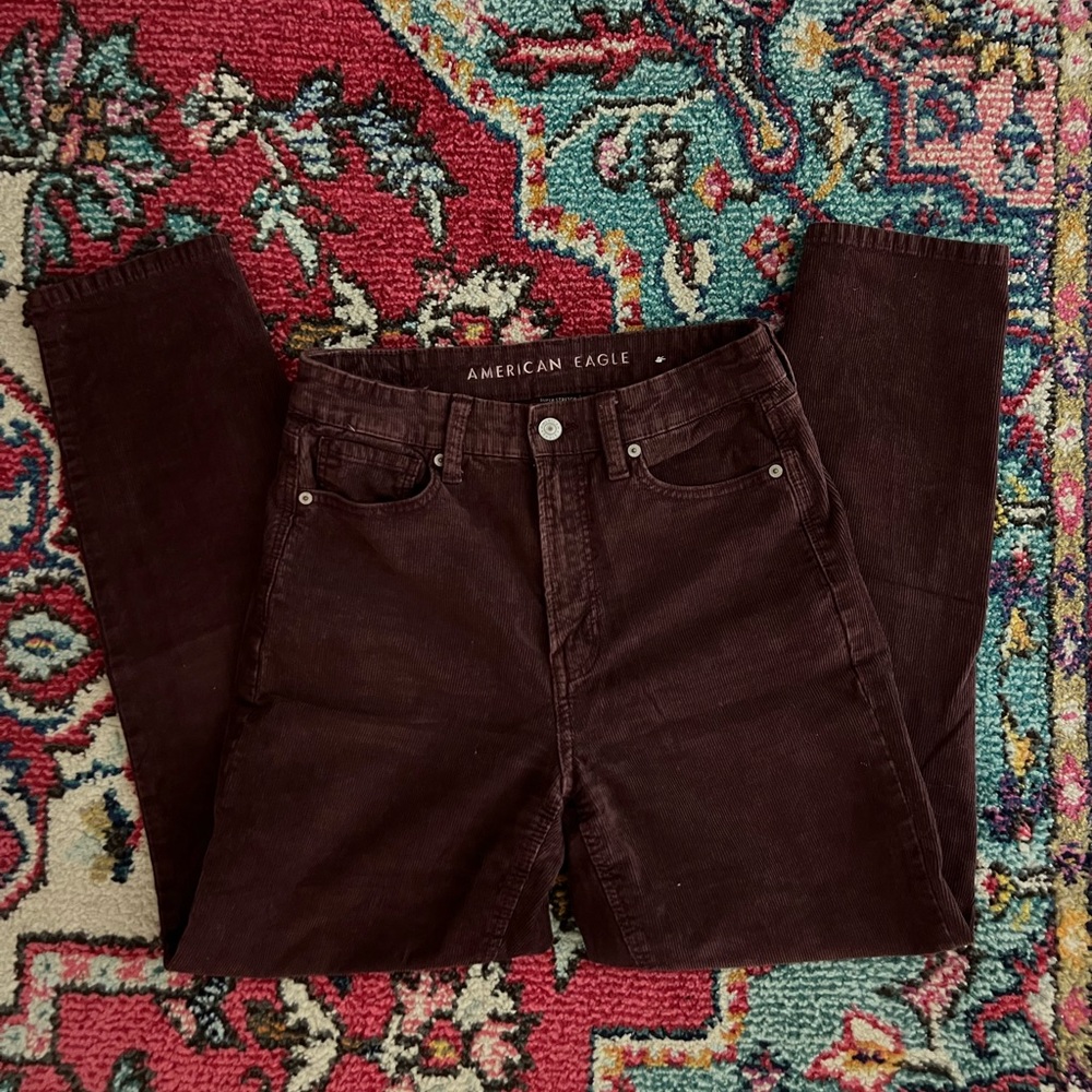 American Eagle Outfitters Maroon Super Stretch Corduroy Mom Jean 4R